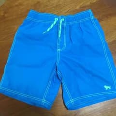 値下げ〜〜OLD NAVY男の子 水着のサムネイル