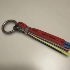 ニコアンド カラーテープチャーム キーホルダーのサムネイル