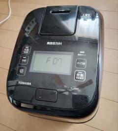 東芝　炊飯器　RC-10ZWP ジャンク品のサムネイル