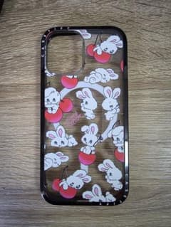 【たるぎうゆ様専用】Casetify ウサギとハートのiPhone17ケースのサムネイル
