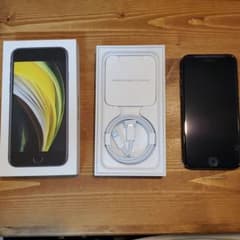 SIMフリー iPhone SE 第2世代 64GB SIMフリー ブラックのサムネイル