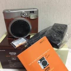 チェキ instax mini90 NEO CLASSIC ブラウンのサムネイル
