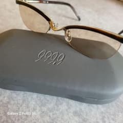 999.9　　サングラスのサムネイル