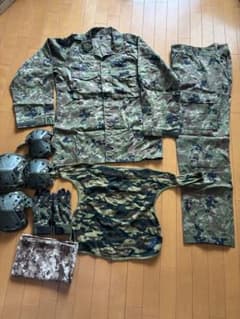 迷彩服 戦闘服 上下セット サバゲー装備一式のサムネイル