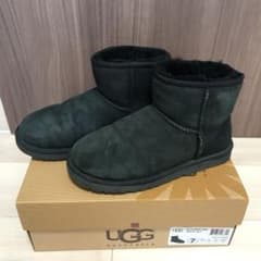 UGG アグ ムートンブーツのサムネイル