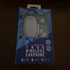 完全ワイヤレスイヤホン TRUE WIRELESS EARPHONEのサムネイル