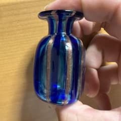 イタリア製 小型花瓶 青と金のストライプ - メルカリ