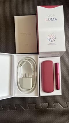 IQOS ILUMA アイコスイルマ　レッドのサムネイル