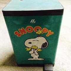 レトロ缶ゴミ箱。のサムネイル