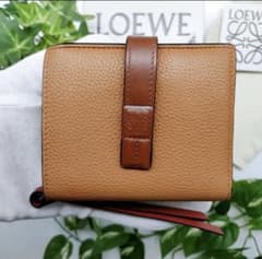 ロエベ　折り財布　コンパクトジップウォレット　アナグラムのサムネイル