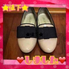 エナメルパンプスのサムネイル