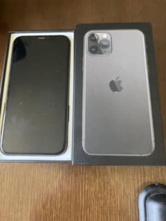 【最終値下げ品】iPhone11Proのサムネイル