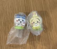 映画ちいかわ　たべものいっぱいマスコット　(うさぎ&ハチワレ)のサムネイル