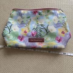 JIM THOMPSON 花柄ポーチ ショップ袋付き JIM THOMPSON ポーチ 花柄 美品旅行 携帯用 爽やかなカラー - メルカリ