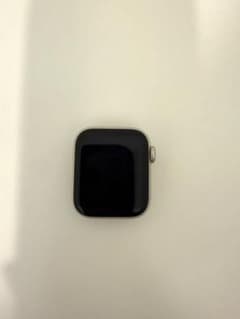 Apple WatchSE 40mm スターライト本体のサムネイル