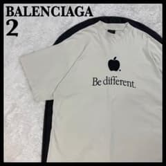 444【美品】バレンシアガ Be Different 刺繍Tシャツ アップル 444【美品】バレンシアガ Be Different 刺繍Tシャツ アップル - メルカリ
