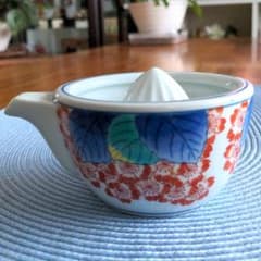 ハチ公様専用】其泉窯 卓上 レモン絞り器 有田焼 - メルカリ