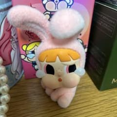 POP MART CRYBABY 토끼 코스튬 피규어