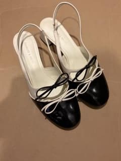 CHARLES & KEITHリボンヒールサンダルのサムネイル