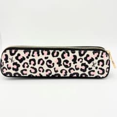 ルイヴィトン モノグラム レオパード ペンケース 筆箱 豹柄 LV ロゴ ピンク ルイヴィトン モノグラム レオパード ペンケース 筆箱 豹柄 LV ロゴ