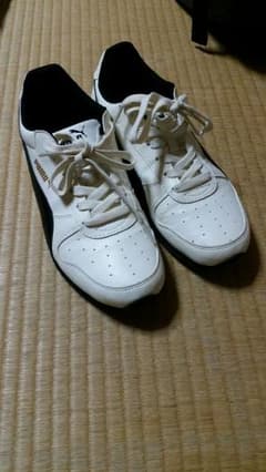 PUMAスニーカーのサムネイル