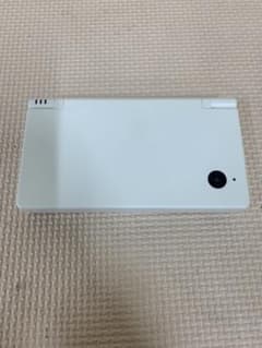 NINTENDO DSi ニンテンドーDSi 本体のサムネイル