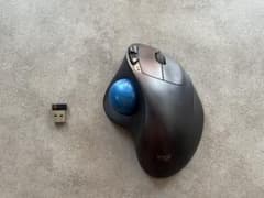 Logicool ワイヤレス トラックボールマウス M570のサムネイル