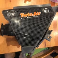 XR400R エアクリーナーボックス 純正のサムネイル