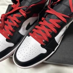 ぴ*ん様 NIKE エア ジョーダン 1 ミッドDQ8426-106 ジムレッド - メルカリ