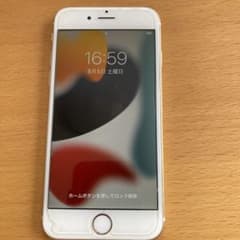 iPhone 6s Gold 32 GB UQ mobileのサムネイル