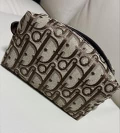 ロゴ入りベージュポーチのサムネイル