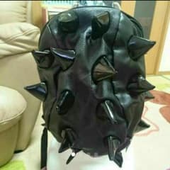 処分価格！ガスバッグ★とげとげリュックのサムネイル