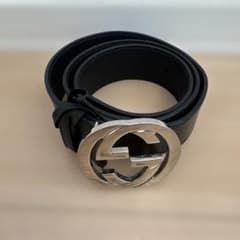 GUCCI ブラックレザー ロゴベルトのサムネイル