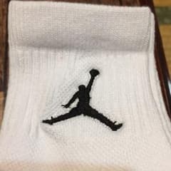 Air Jordan 靴下のサムネイル