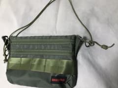 【　briefing サコッシュ　オリーブ　】のサムネイル