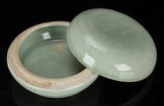 中国古玩 青磁香合 青瓷香盒 青釉貫入 盒子 木箱付 唐物 蓋物 蓋合 香道具 中国古玩 青磁香合 青瓷香盒 青釉貫入 盒子 木箱付 唐物 蓋物 蓋