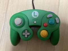 ゲームキューブコントローラー クラブニンテンドー ルイージのサムネイル