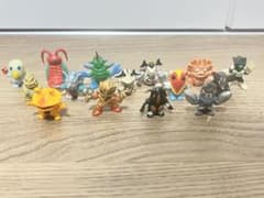 日*1様 ウルトラマン怪獣　ミニフィギュア 15体セットのサムネイル