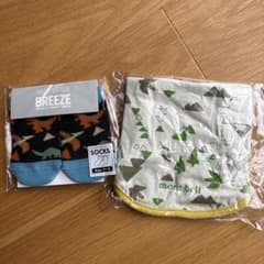 BREEZE ベビーソックス & mont-bell スタイ 2点セットのサムネイル