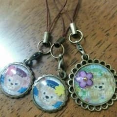 ドナルディ様  UVレジン ストラップのサムネイル