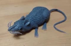動物のおもちゃ（ネズミ+ハムスター）のサムネイル