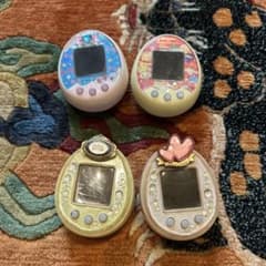 Tamagotchi 本体4点　サンリオのサムネイル