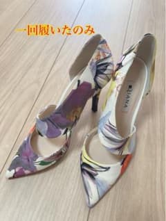 【ほぼ未使用】DIANA ダイアナ パンプス 花柄のサムネイル