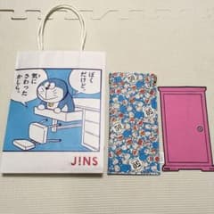 JINS ドラえもん メガネケースのサムネイル