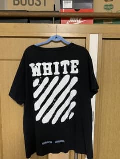 Off-WhiteTシャツのサムネイル