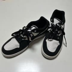 NIKE ナイキ　シューズのサムネイル