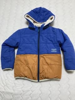 リバーシブルジャケット　130サイズのサムネイル