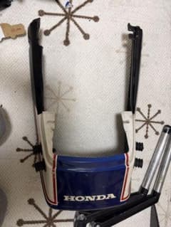 cbx400f テールカウルのサムネイル