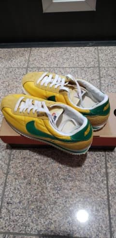 NIKE　ナイキ　コルテッツ　イエロー/グリーン　サイズ８.５のサムネイル