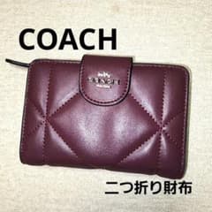 コーチ│二つ折り財布のサムネイル